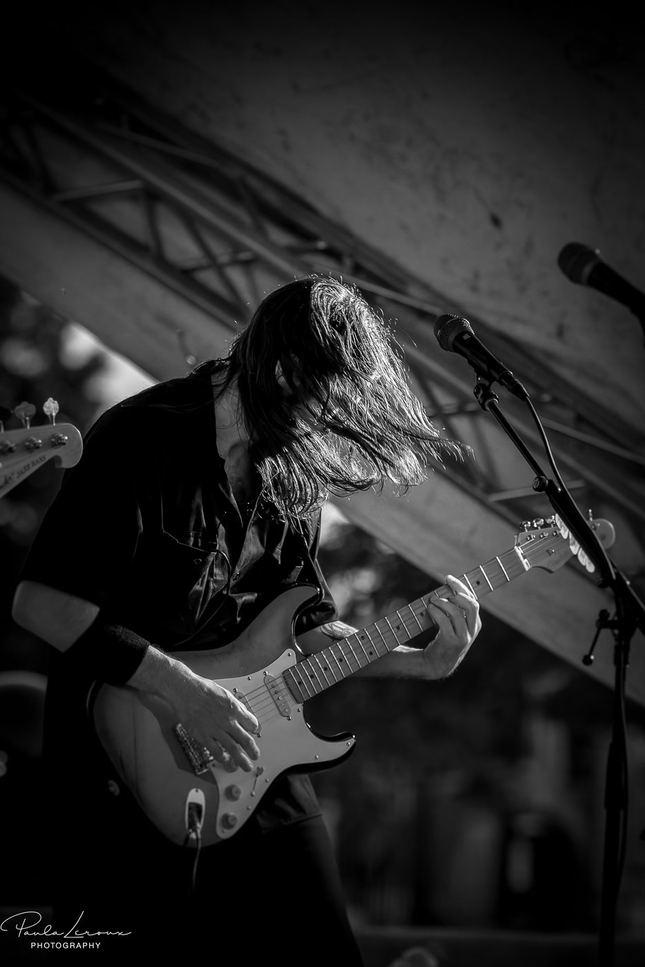 Recontastic playing guitar